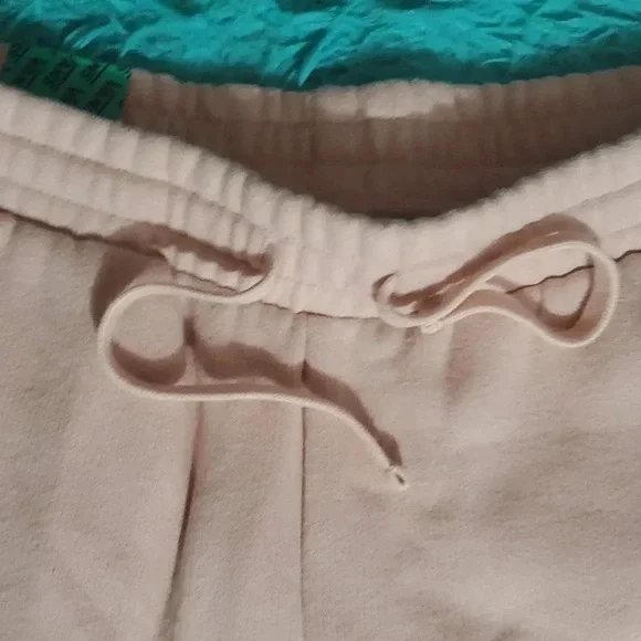 VANS NWT Pink Sweat Shorts - Picture 3 of 5